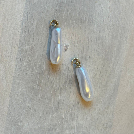 FRESHWATER PEARL CYLINDER CHARM