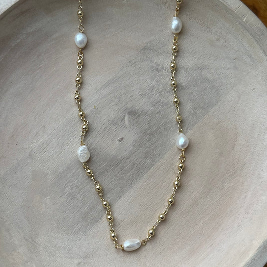 GOLDEN PEARL NECKLACE